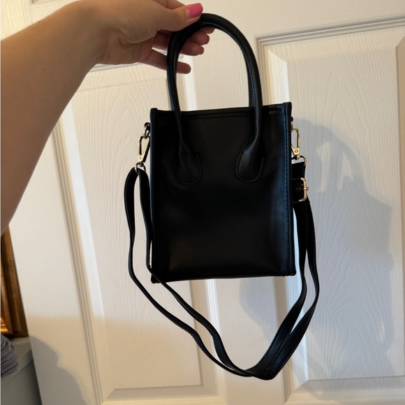 Sexy Black Handbag - Picture 2 of 5